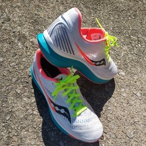 Men’s Saucony Endorphin Speed Roll White Running Shoes Size 11